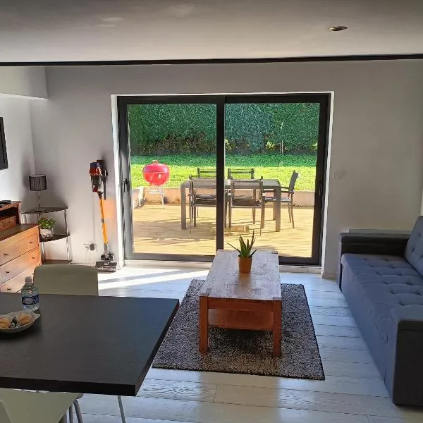 Viesnīca Appartement 30 m2 neuf + terrasse pilsētā Brindas