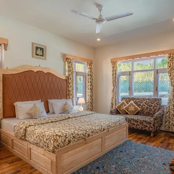 Moustache Srinagar，位于斯利那加的酒店