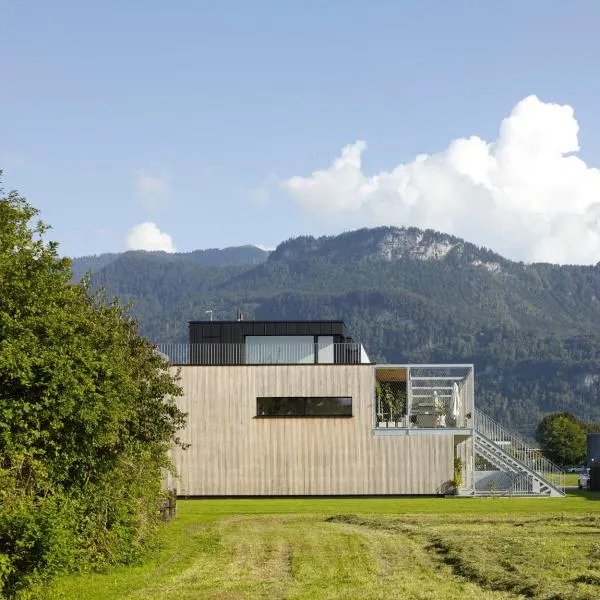 Architektenhaus RHaa mit Terrassen、Altachのホテル