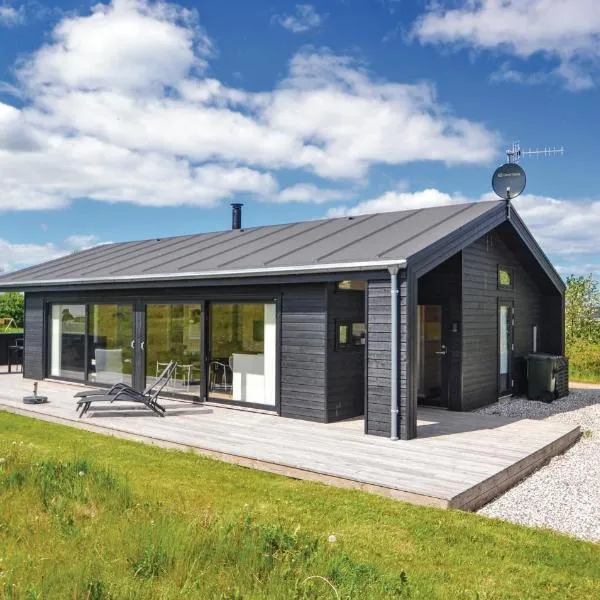 Three-Bedroom Holiday Home In Grenaa, hotel v destinaci Grena