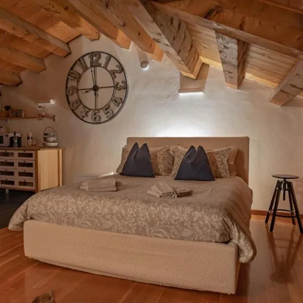 Torre Cà Emo, la Mansarda di Serravalle, hotel v destinaci Vittorio Veneto
