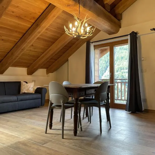 Il ramo del Gufo - La Maison – hotel w mieście Bardonecchia