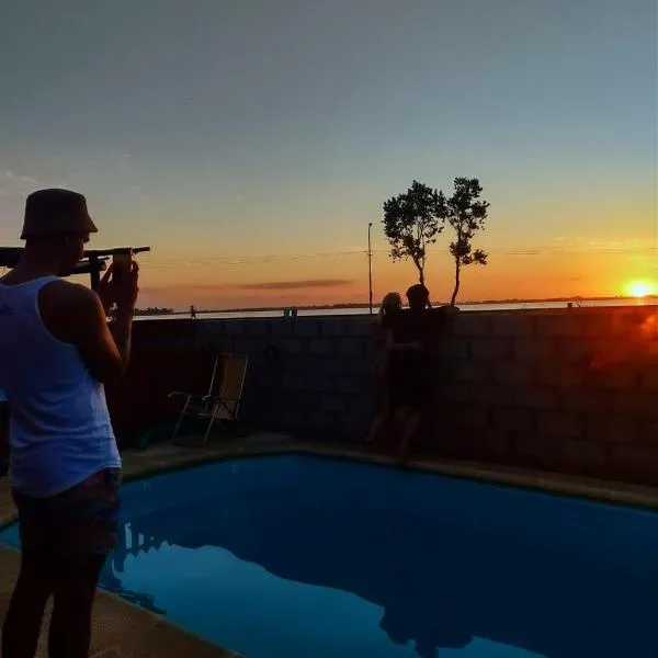 Loft Puesta de Sol mágica vista a la laguna y sus atardeceres, hotel in Chascomús