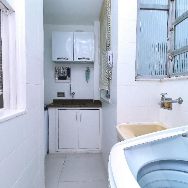 Silencioso 2 quartos 300m da Praia de Copacabana - Foto 3
