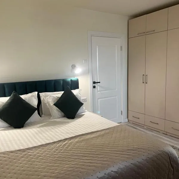 Ed Studio, hotel in Craiova