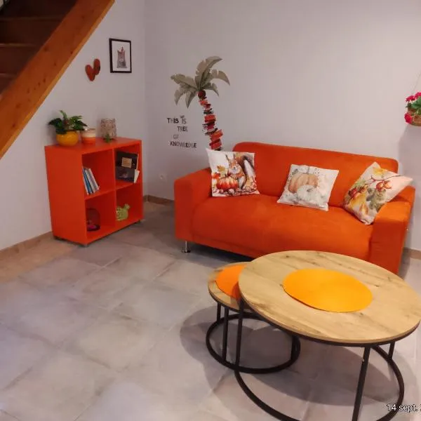 charmante maisonnette au calme, hotel v destinaci Montélimar