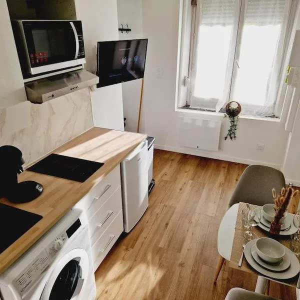 Cosy Studio tout confort, hotel v destinaci Aulnoye-Aymeries