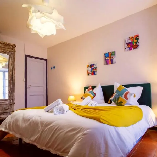 La Maison Bleue, hotel in Oupia