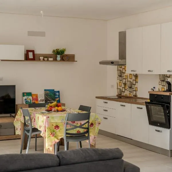 Chalet dimora tra gli ulivi、オストゥーニのホテル