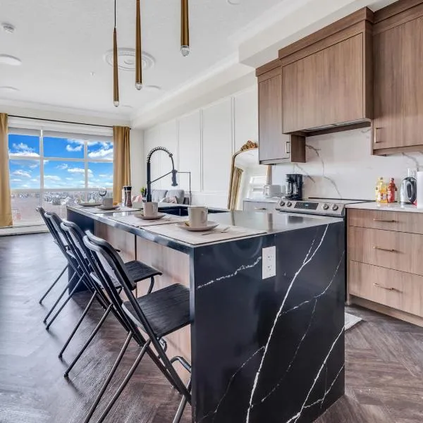 Elegant Downtown Condo with Balcony & Parking、カルガリーのホテル
