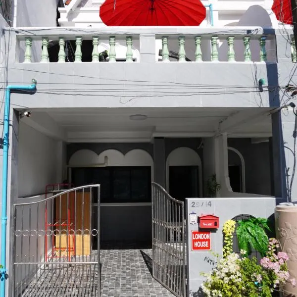 London House Phuket, hotel v destinaci Kata pláž