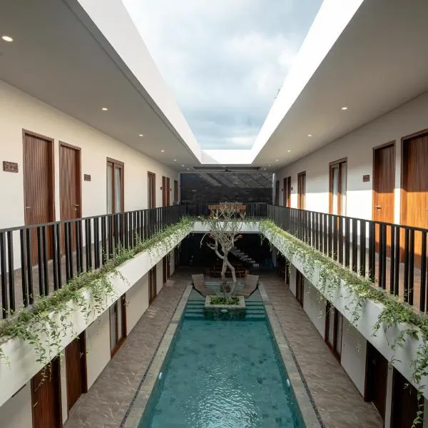 Miles Coliving Bali, close to Seminyak and Canggu, hotel in Kerobokan