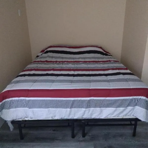Mabel place, hotel em Lakewood
