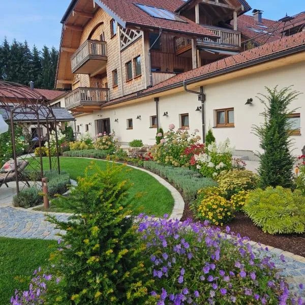 Rosenhof Salzburger Seenland, готель у місті Штрасвальхен