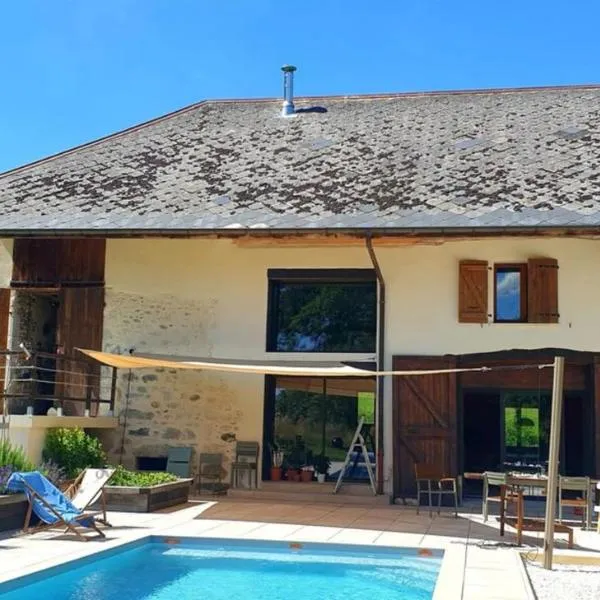 Maison de campagne 10 min d'Aix, отель в городе La Biolle