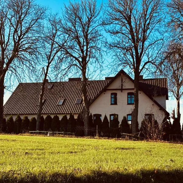 Folwark Minikowo - Agroturystyka w Borach Tucholskich - 5 pokoi z prywatnymi łazienkami, hotel a Bysław