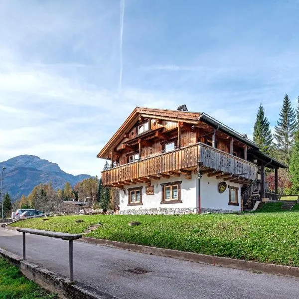 Appartamenti Marmolada Falcade, hotell sihtkohas Falcade