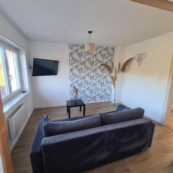 Lumineux appartement F4, hotel v destinaci Trois-Fontaines