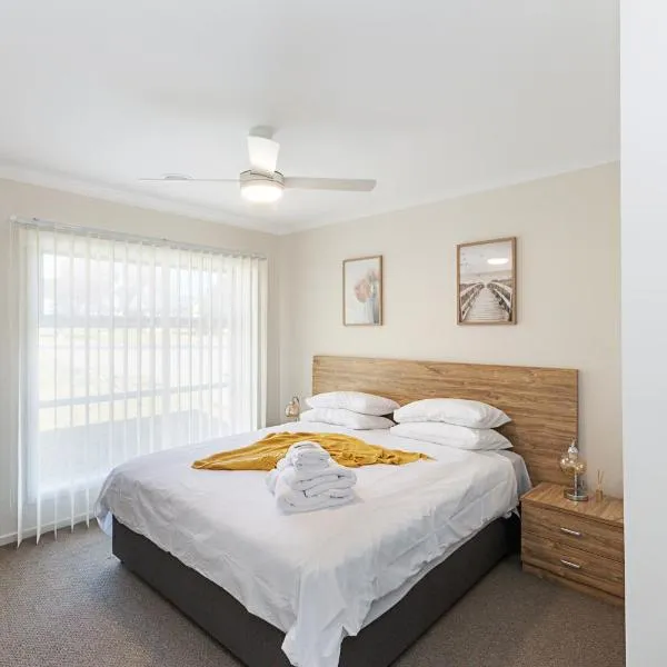 Morview Holiday Homes-Implala, hotel in Hamilton
