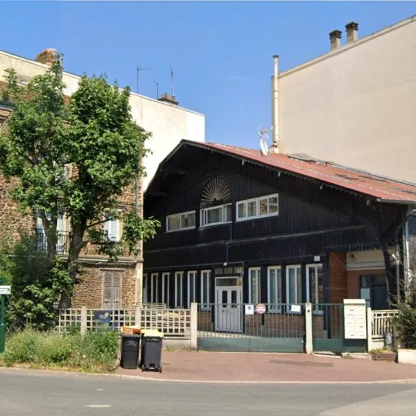 Le Hangar Fleuri, hotel v destinaci Gagny