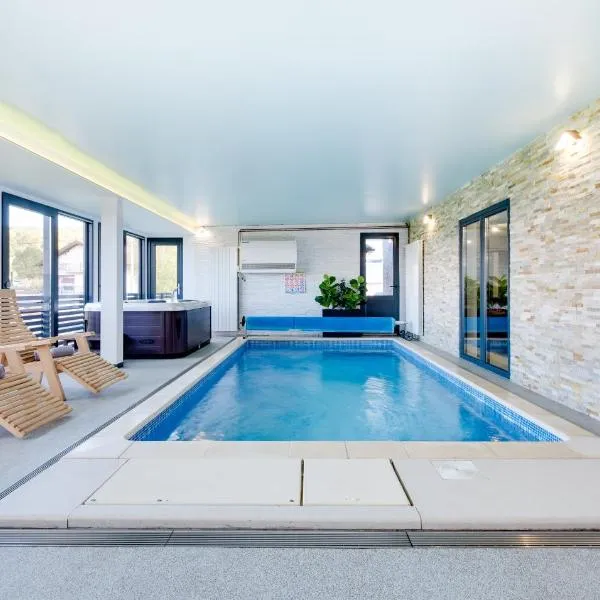 Relax house MAROKIS, hotel v destinaci Karlovac