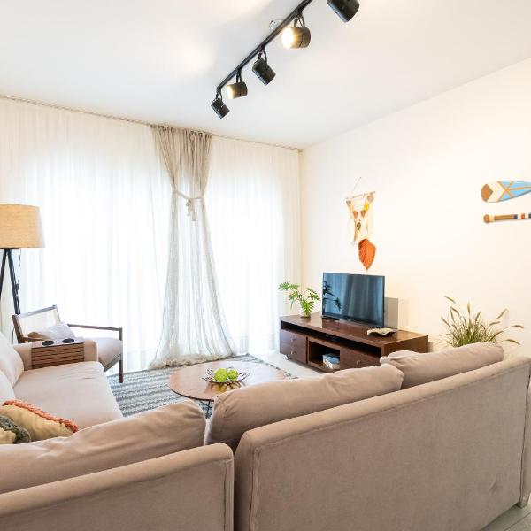 Apto completo a 120m da PRAIA, TRÊS QUARTOS, sala de estar, COZINHA COMPLETA, SACADA com VISTA MAR , Wi-Fi, ARES CONDICIONADOS, vaga privativa de garagem Reserve agora mesmo! - Foto 5
