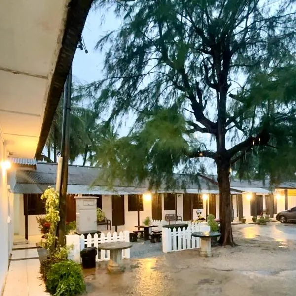 Andiana Beach & Resort, Bachok - Seaview & Swimming Pool, hotel v destinaci Bachok