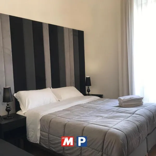 Motta Palace Apartments & Rooms, hotel v destinaci Motta SantʼAnastasia