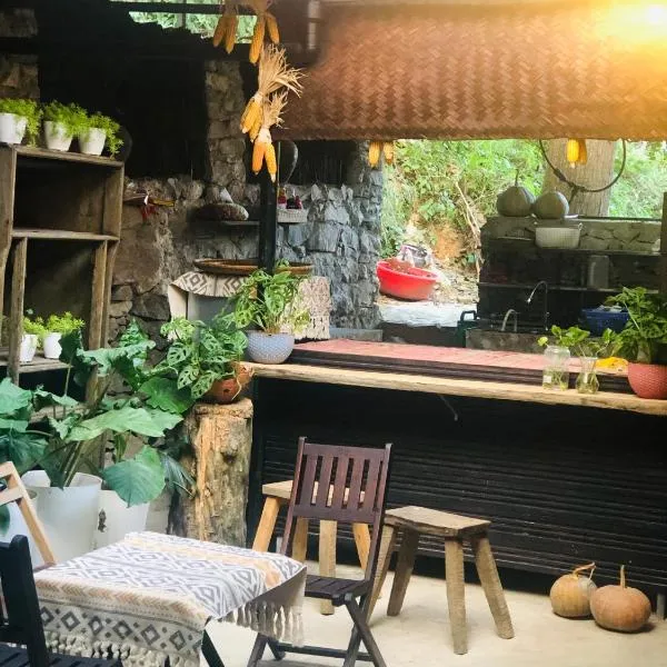 Le Petit Home, hotel v destinaci Dong Van