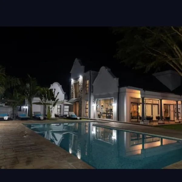 Ezulwini Villa hotel, hotel v destinaci Harare