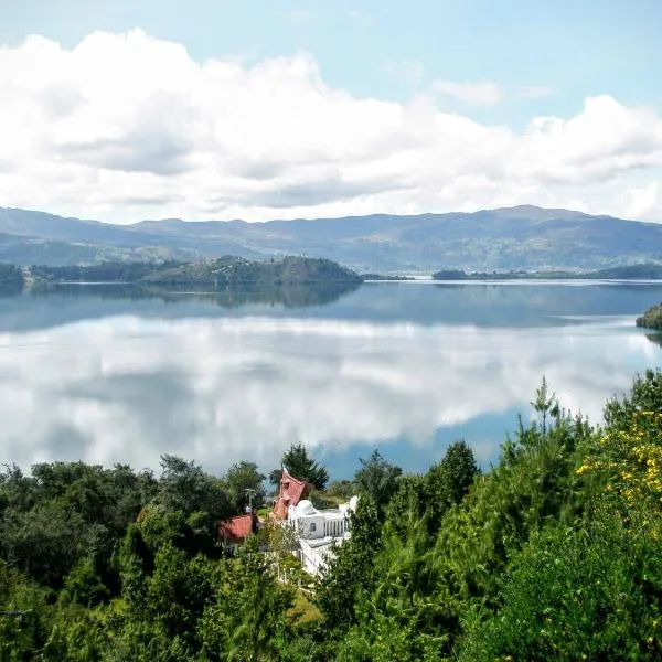 Refugio Génesis habitaciones Lago de Tota，位于托塔的酒店