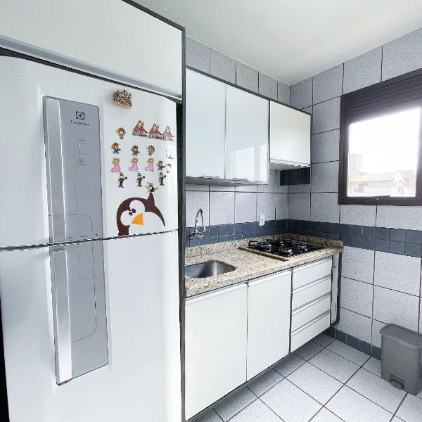 Apê Charmoso, A/C | 300m Praia de Canasvieiras - Foto 4