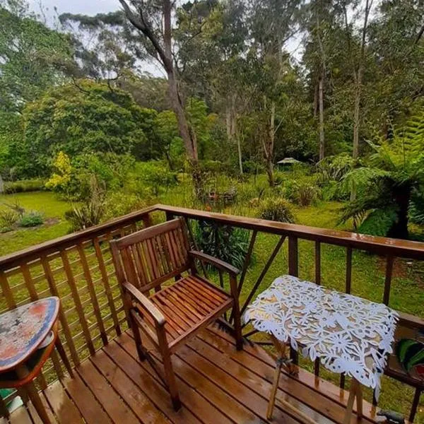 Blue Mountains Studio Retreat, Lyrebird Creek, pet friendly, hotell i Hazelbrook