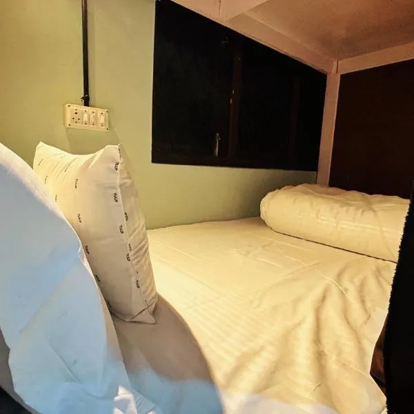 Pathfinder's Nest Hostel photo 2