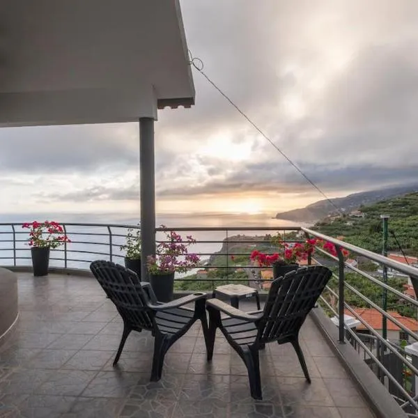 Casa Almada, hotel v destinaci Ribeira Brava