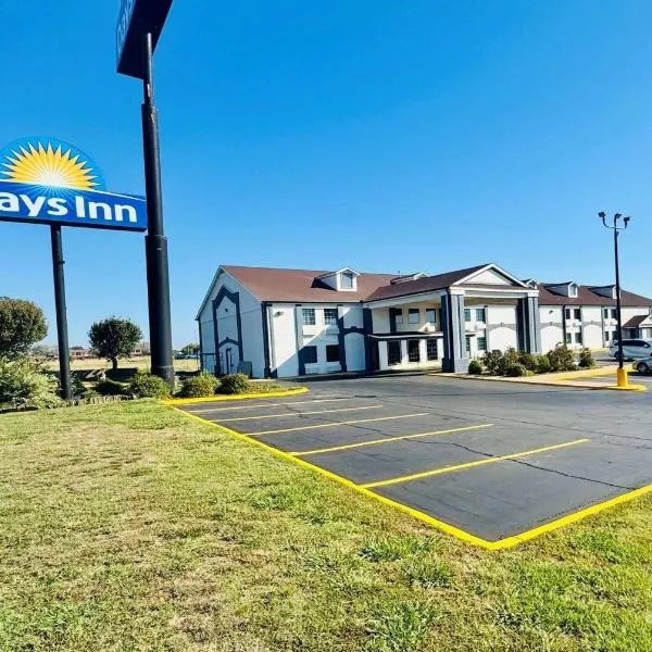 Days Inn by Wyndham Shawnee, hotel in Shawnee