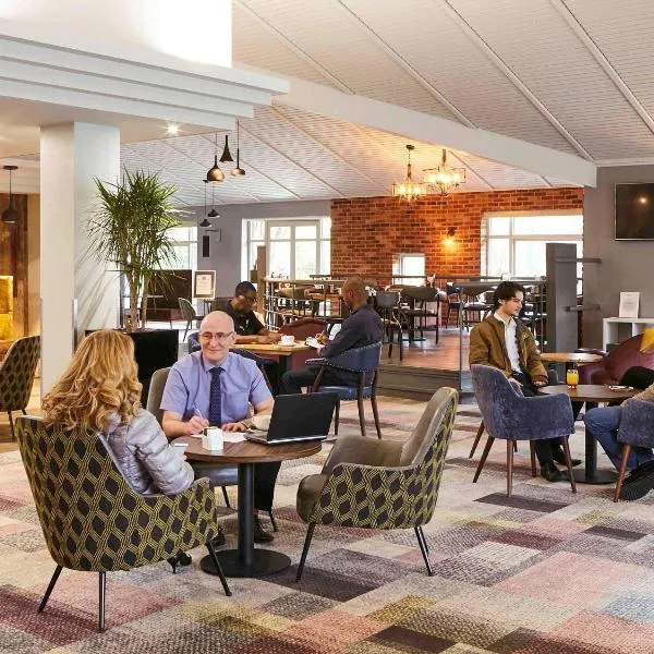 Novotel Manchester West, hotel v destinaci Worsley