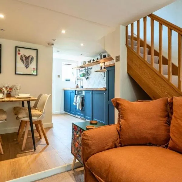 Cosy 2BD Cottage in Oxfordshire - Near Daylesford!, hotel v destinácii Kingham