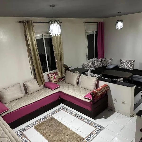appartement familial proche de Casanearshore, hotel in Casablanca