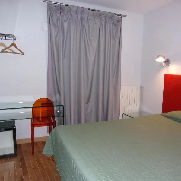 Hôtel de Lorraine, hotel i Paris