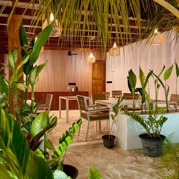 Oasis Dhigurah, hotel v destinaci Dhigurah