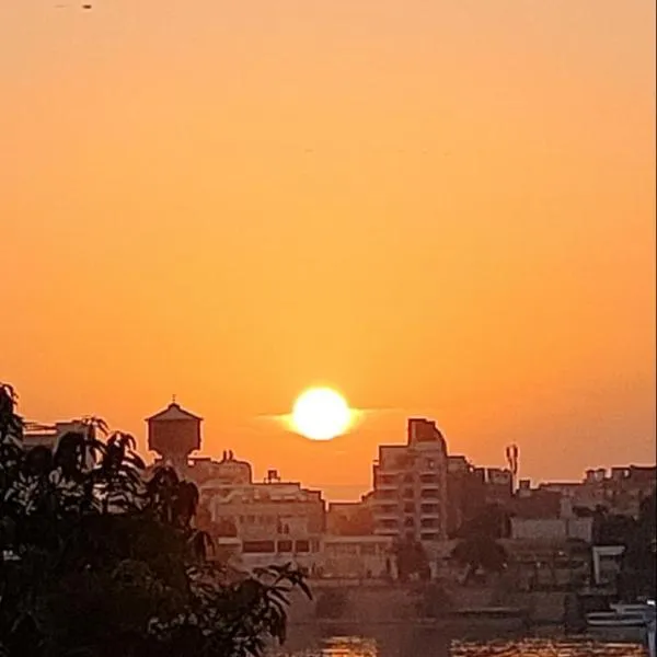 Pro Luxor guest house, отель в Луксоре