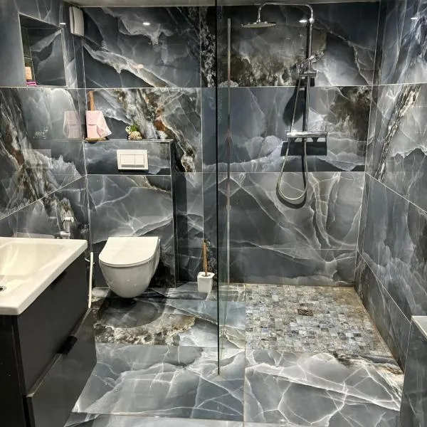 Royale spa, hotel v destinácii Livry-Gargan