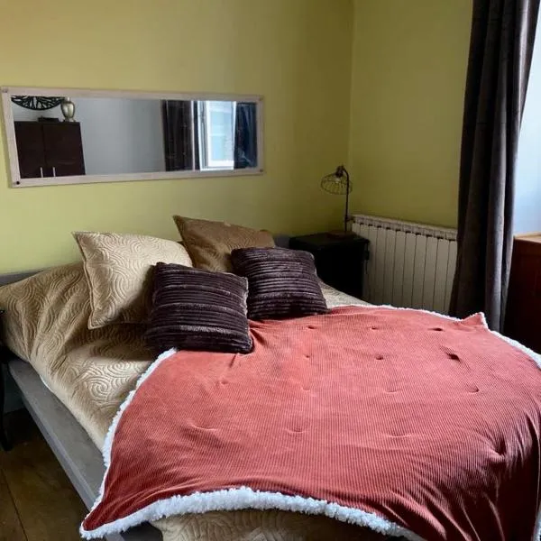 Gîte La Cahute, hotel em Bourganeuf