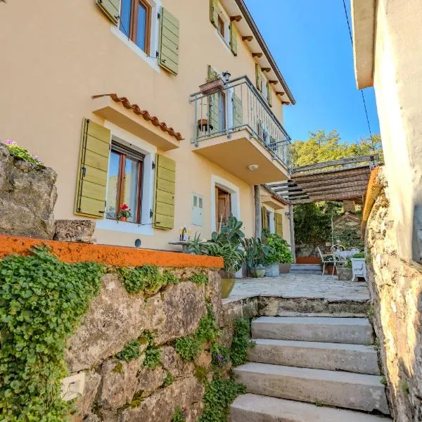 Anamaria Rustic Apartments, hotel v destinaci Mošćenička Draga