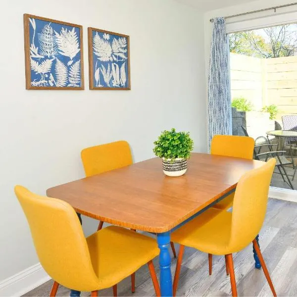 Jennifer's College Hill Apartment Private Entry & Patio, hotel v destinaci Providence