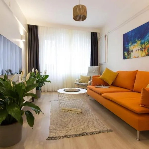 Fully Renovated 2BR Flat in Prime Location at Moda – hotel w Stambule