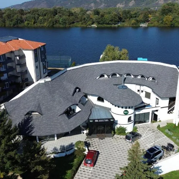 Prenoćište Srebrno Jezero, hotel v destinaci Veliko Gradište