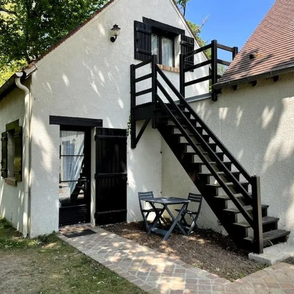 Charmant appartement tout équipé, Hotel in Noisy-sur-École