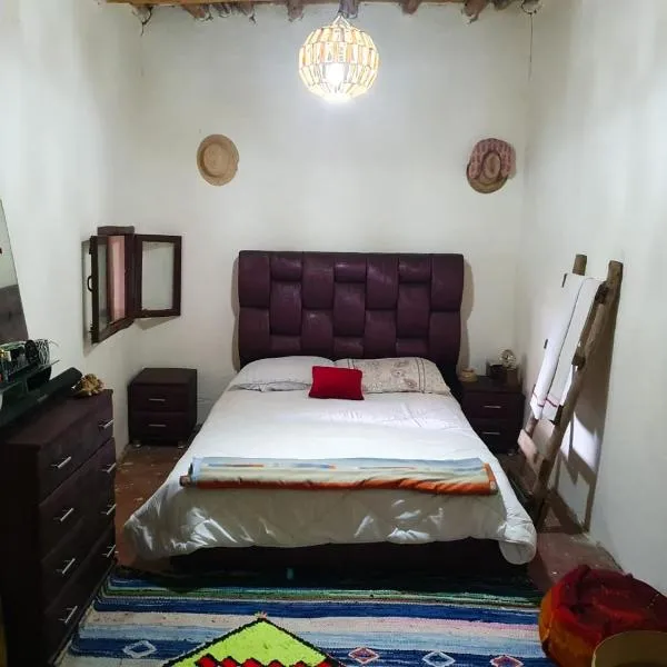 Adil Guest House, hotel in Nzala